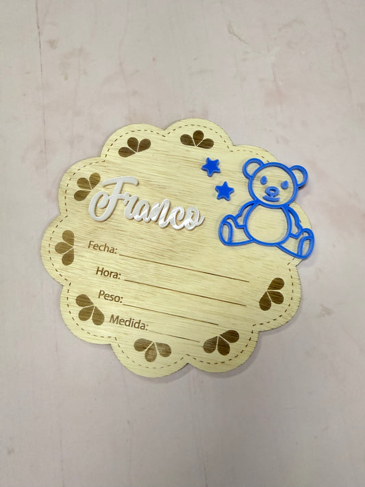 Placa de datos de nacimiento osito